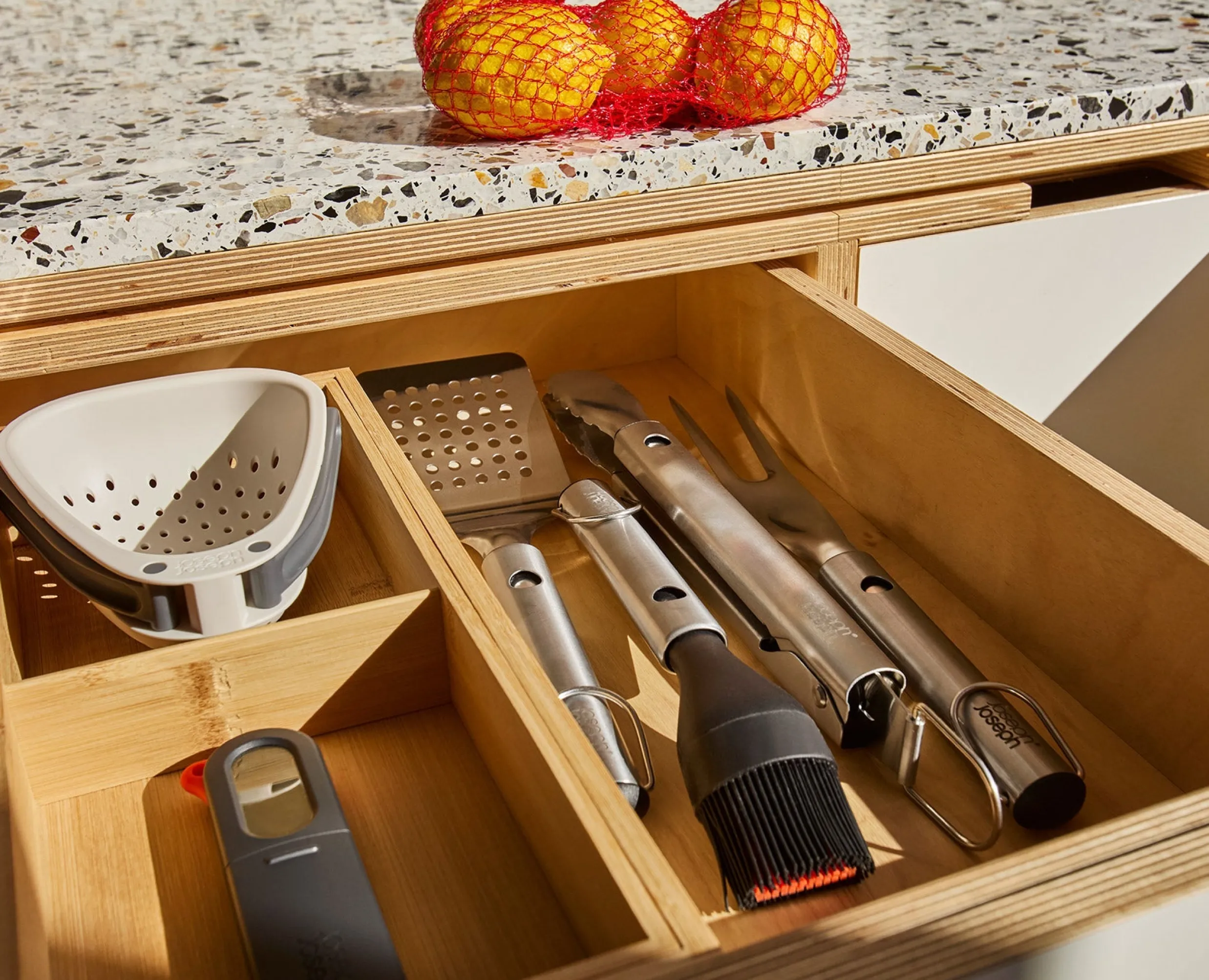 Sale Fourchette à Barbecue Rétractable en Inox GrillOut™ Accessoires & Ustensiles De Barbecue