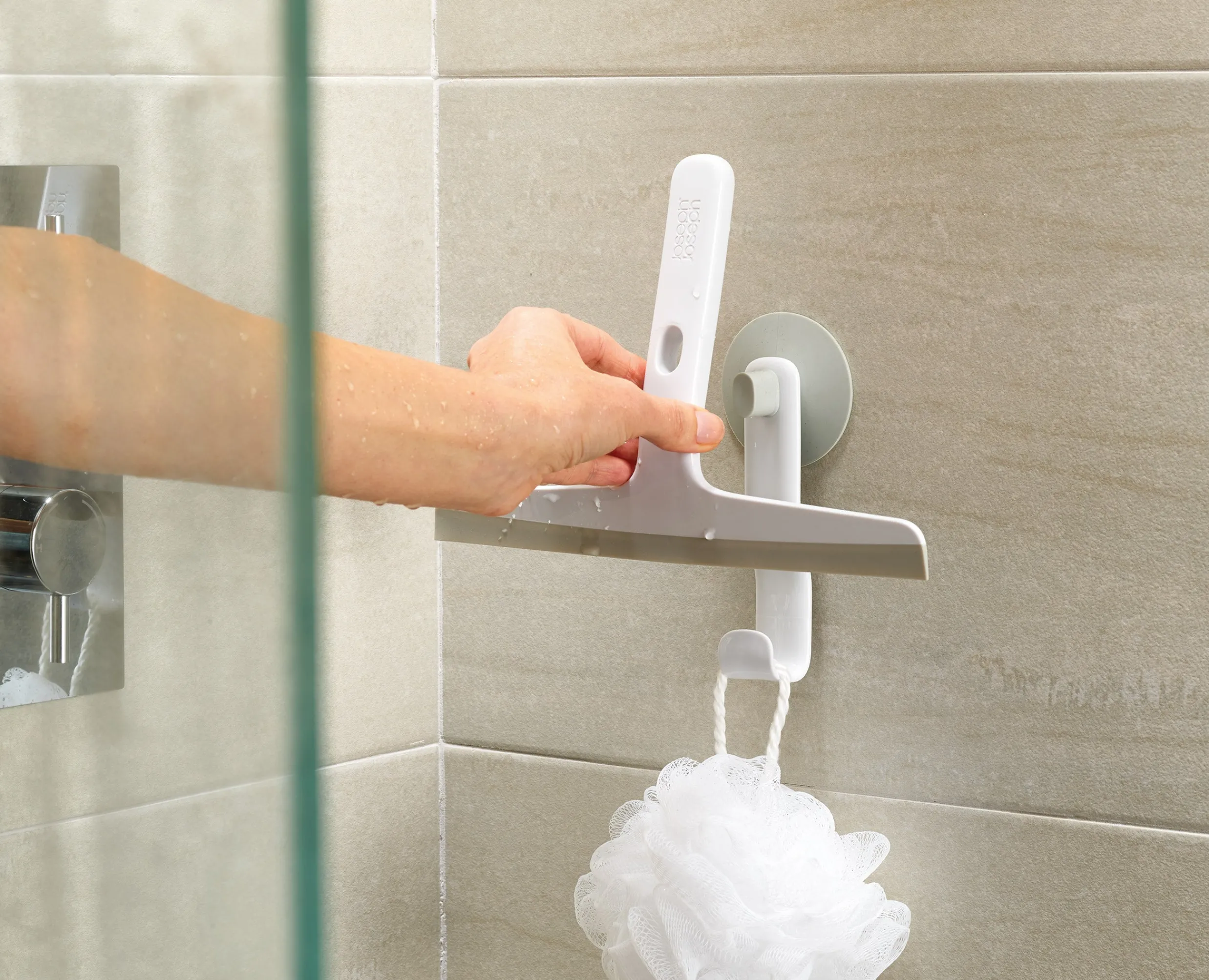 Clearance Lot de 2 Raclettes de Douche Grises Claires avec Crochet EasyStore™ Accessoires De Douche|Sets D'Accessoires De Salle De Bain