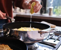 Hot Poêle à Frire Antiadhésive Inox de 28 cm Space Steel Poêles Et Casseroles