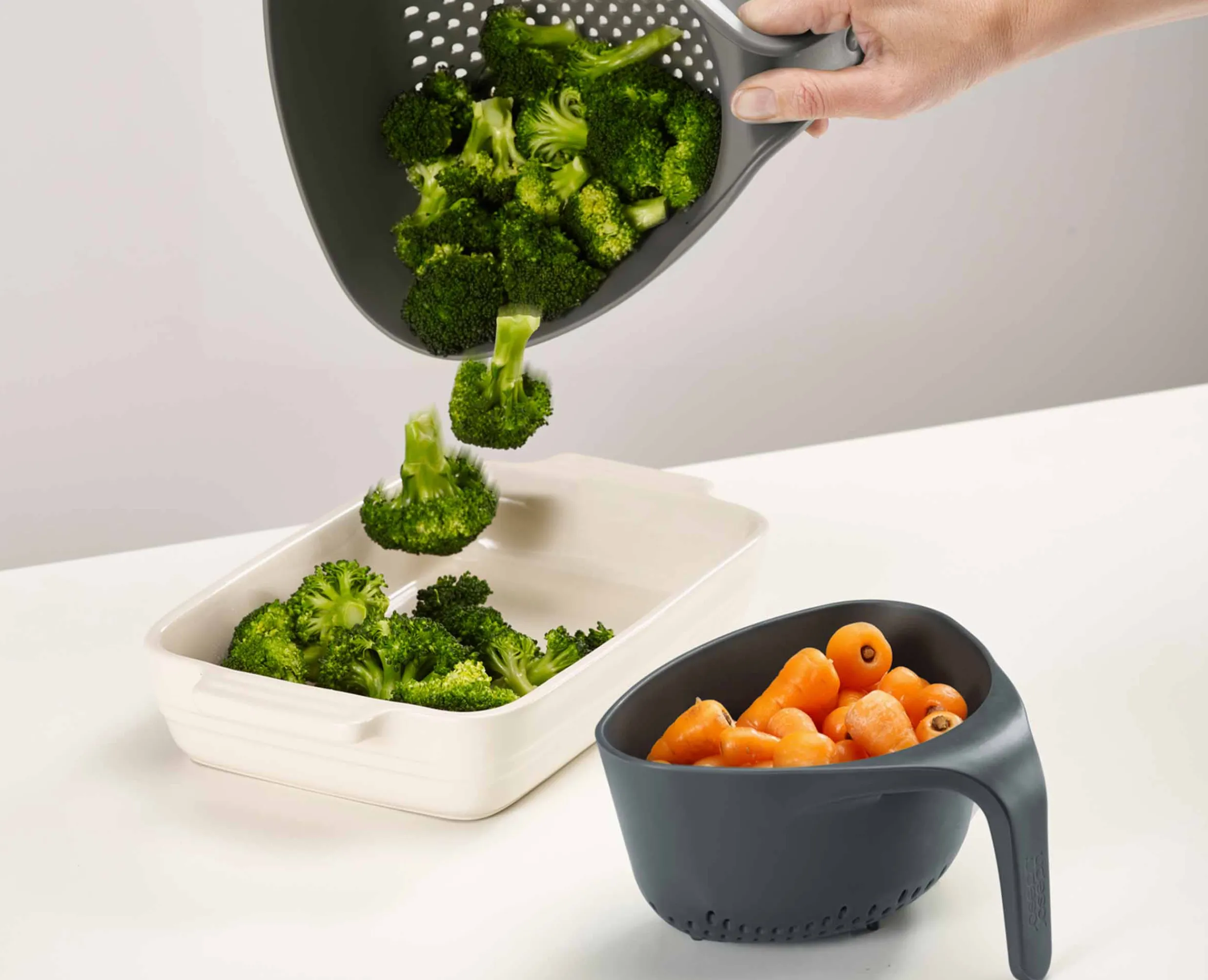 Clearance Set de 2 Passoires Emboitables à Poignées en Nest™ Passoires Et Essoreuses